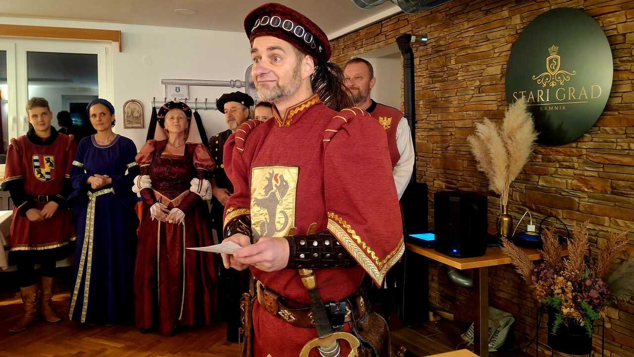 2. srednjeveška večerja na Starem Gradu nad Kamnikom