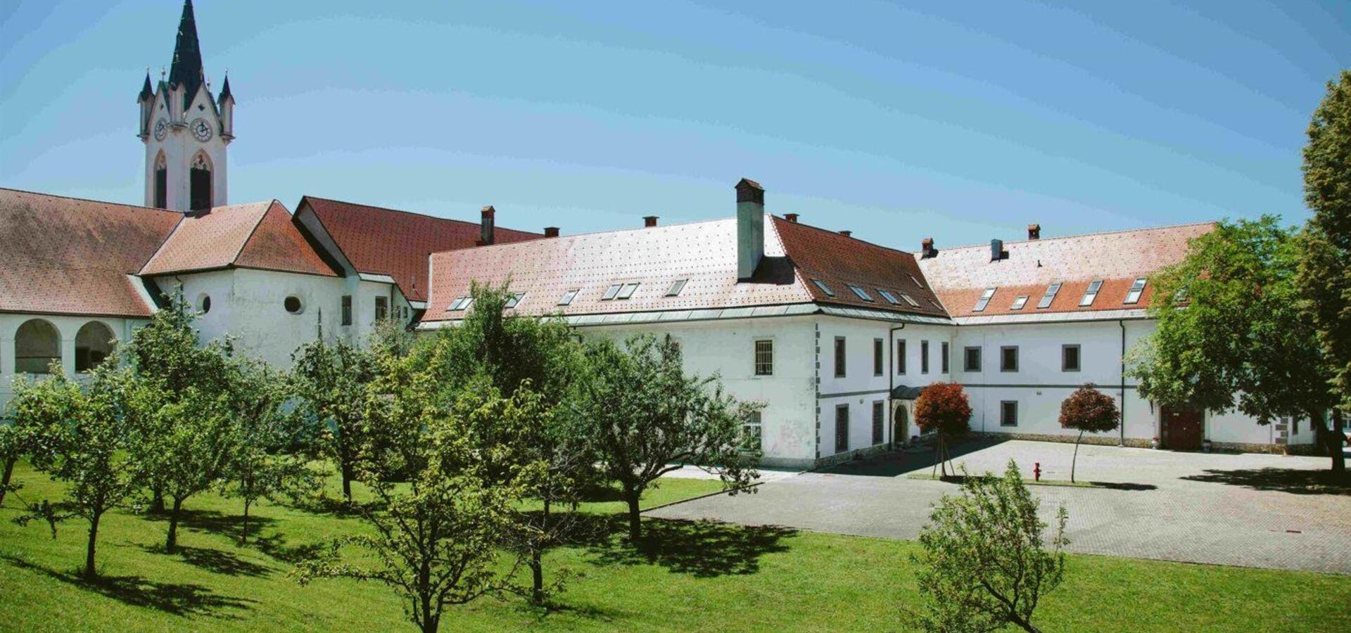 Dišave samostanske kuhinje
